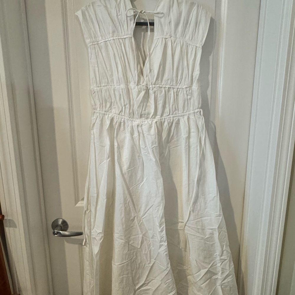 ASTR Label White Maxi Dress